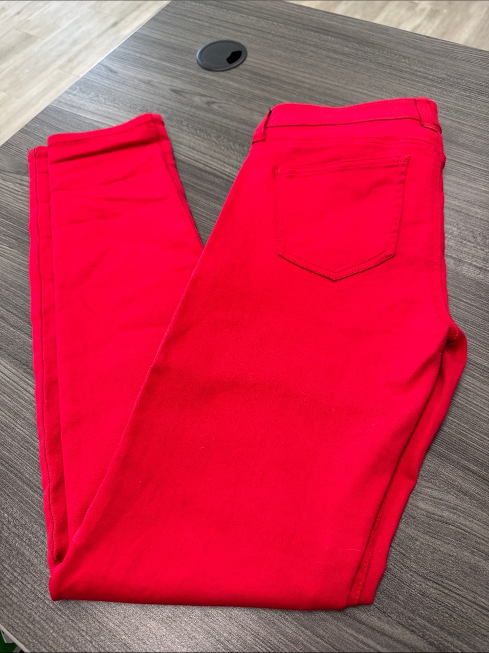 Celebrity Pink Women’s Red Stretch Skinny Jeans size 3